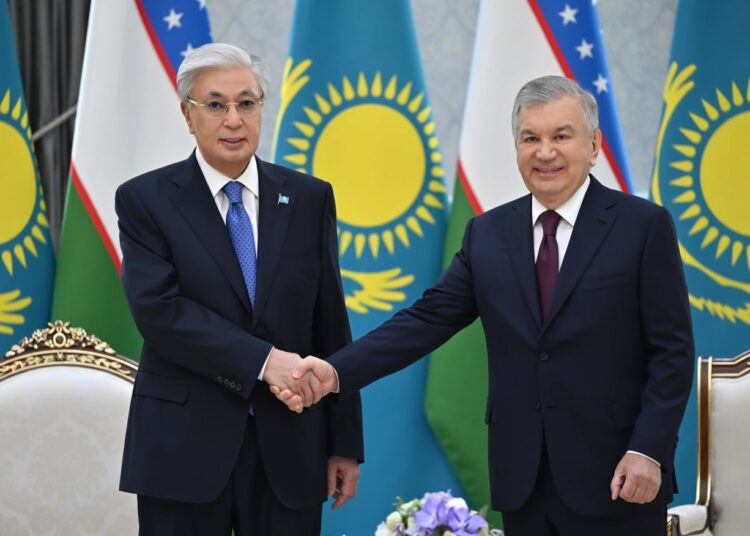 Глава государства провел переговоры с Президентом Узбекистана Шавкатом Мирзиёевы