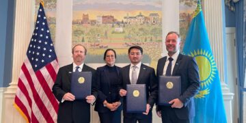 Казахстан, Clearbrook и AG-Tech создадут завод по производству систем хранения энергии