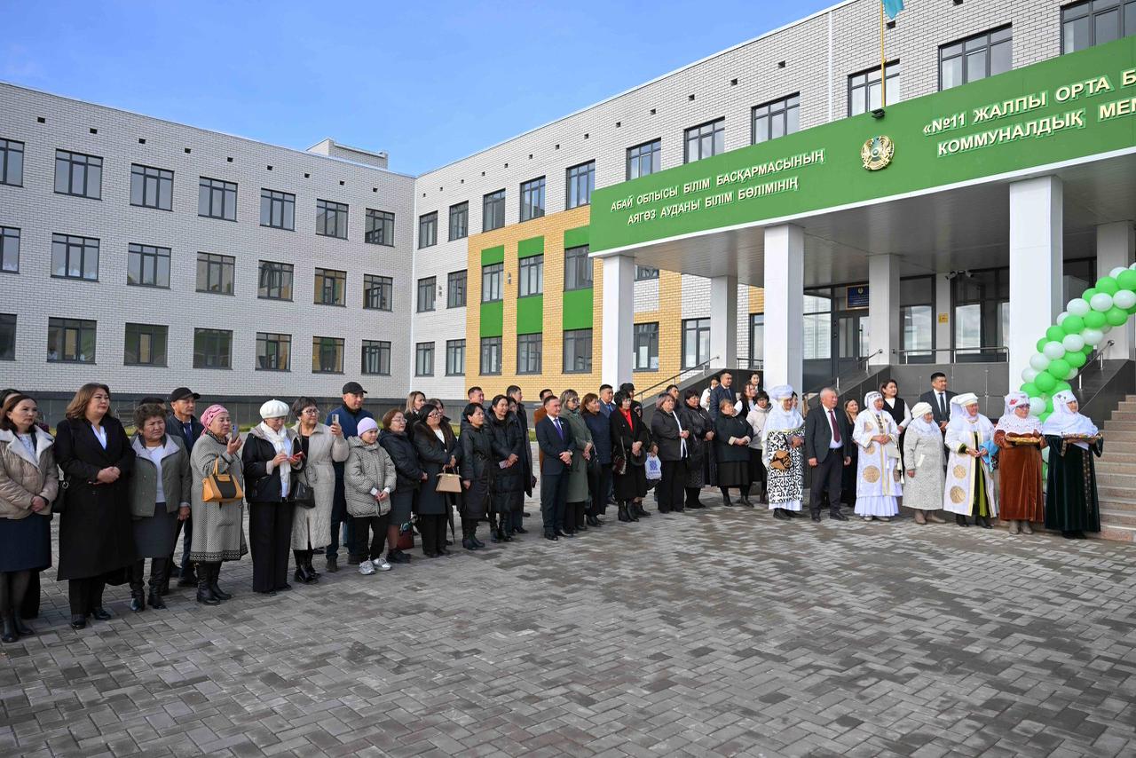 В Аягозе открылась современная школа на 600 мест
