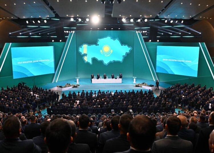 Делегация области Абай приняла участие в диалог-платформе акимов сельских округов