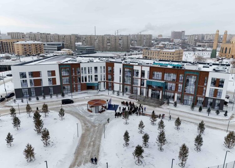 В Семее открылся современный Дворец школьников