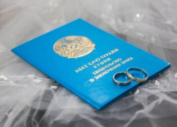 В области Абай снизилось количество разводов