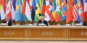 Президент Казахстана считает необходимым продолжить оказание помощи Афганистану