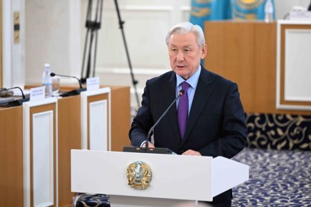 Принципы научной деятельности должны быть регламентированы Конституцией