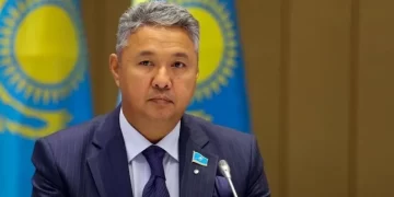 Азат Перуашев: реформа следует логике последовательной эволюции Конституции Казахстана