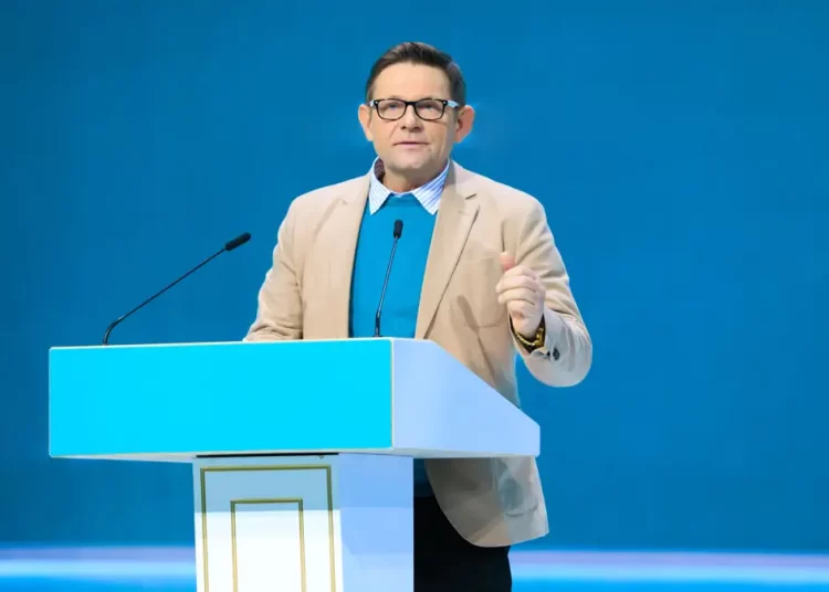 Социальные сети превратились в политический инструмент — депутат Пономарев