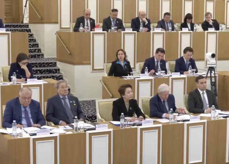 Конституционно закрепить защиту научной и творческой деятельности предлагают в Казахстане