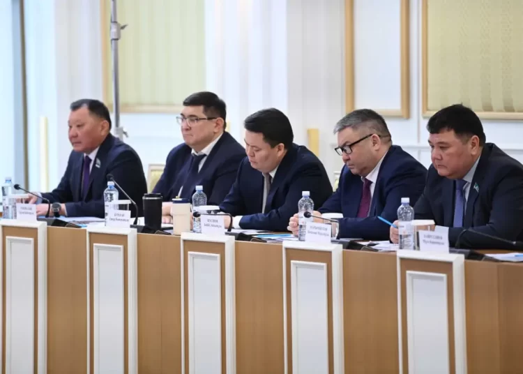 Конституционная комиссия подготовила первый проект новой Конституции Казахстана