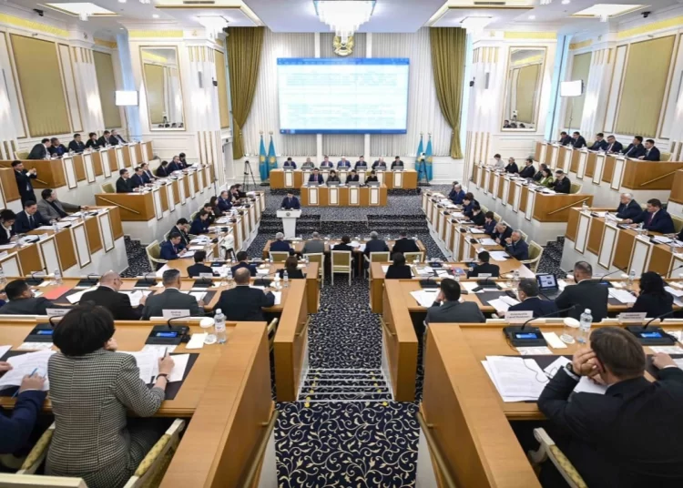 Народ предложили сделать носителем суверенитета – Конституционная комиссия