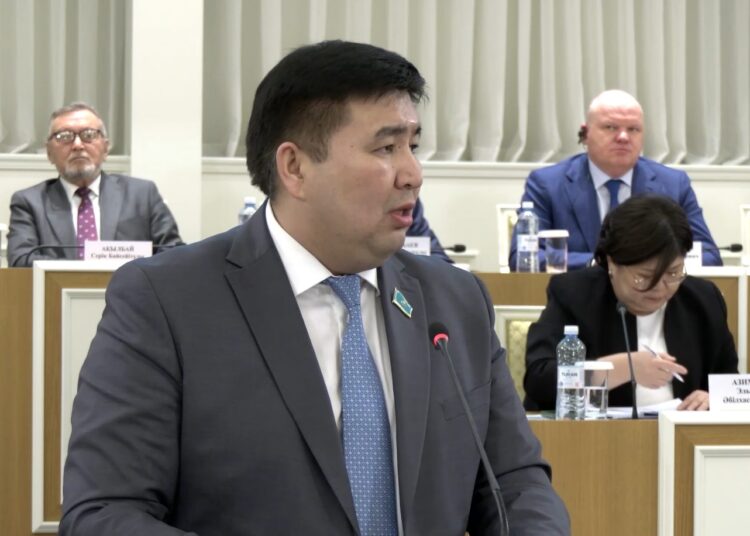 Елнур Бейсенбаев: Конституционная реформа пвоысит институциональную роль политических партий