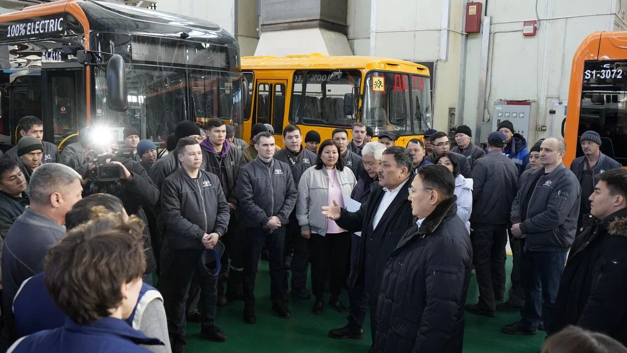 В ОБЛАСТИ АБАЙ РЕГИОНАЛЬНАЯ КОАЛИЦИЯ ПРОВЕЛА ВСТРЕЧУ С ТРУДОВЫМ КОЛЛЕКТИВОМ