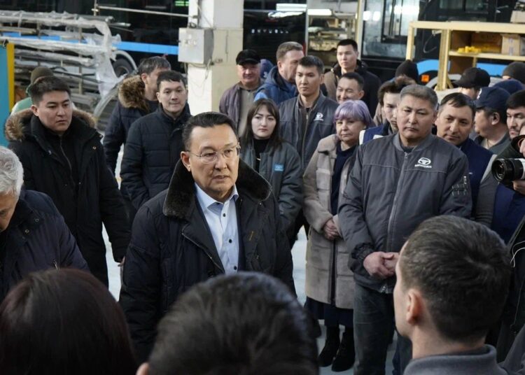 В ОБЛАСТИ АБАЙ РЕГИОНАЛЬНАЯ КОАЛИЦИЯ ПРОВЕЛА ВСТРЕЧУ С ТРУДОВЫМ КОЛЛЕКТИВОМ