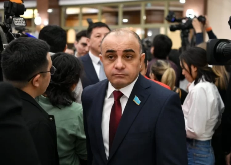 Народная партия Казахстана предложила вынести проект новой Конституции на всенародный референдум – Магеррамов