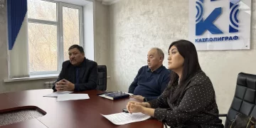 Шаг в будущее: открытый диалог с коллективом ТОО «Казполиграф» о референдуме