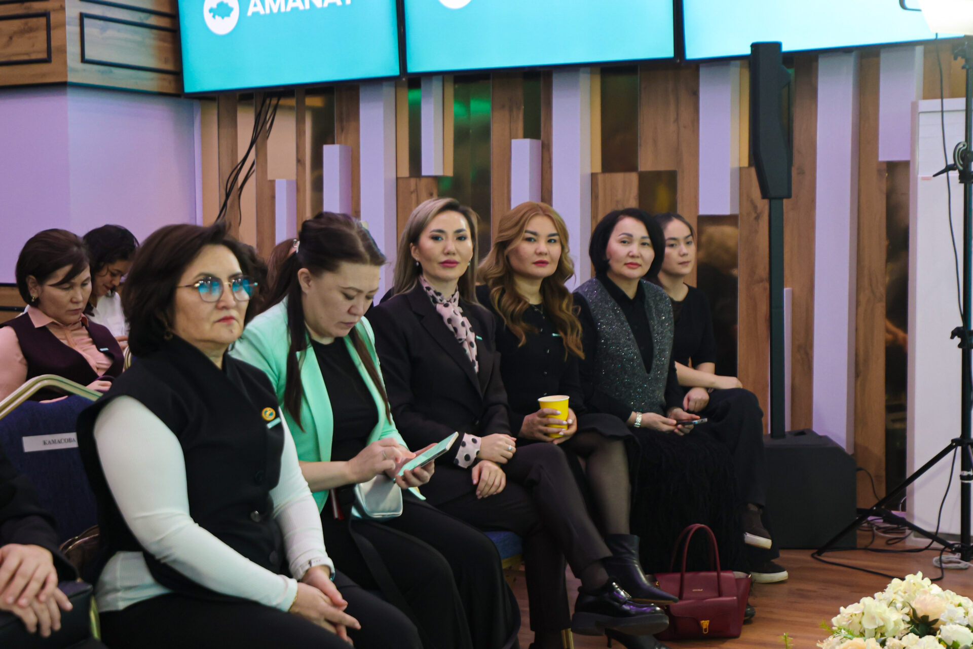 Женский взгляд на Основной закон: как Женское крыло «AMANAT» участвует в формировании новой Конституции