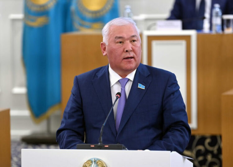 Депутат разъяснил изменения в Конституции о приоритете международных договоров