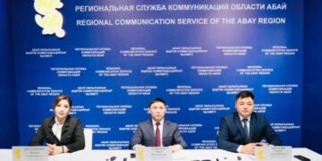 В Семее асфальт уложили на территориях 40 дворов