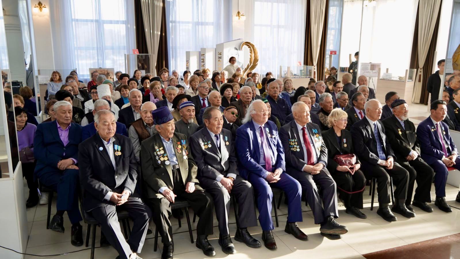 В ОБЛАСТИ АБАЙ СОСТОЯЛАСЬ ВСТРЕЧА С ВЕТЕРАНАМИ: ОБСУЖДЁН ПРОЕКТ НОВОЙ КОНСТИТУЦИИ