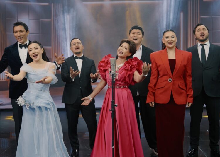 Звезды казахстанской эстрады объединились в поддержку новой Конституции – народный гимн «Халықтың Ата Заңы»