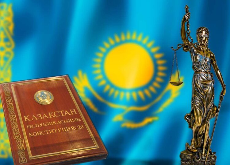 Проект новой Конституции не ломает основы государственности, а развивает и уточняет их – эксперт