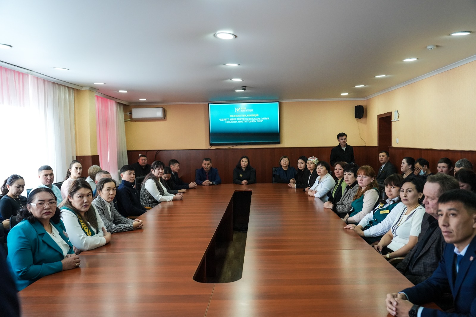 На пути к Справедливому Казахстану: жители Бескарагайского района поддержали проект новой Конституции