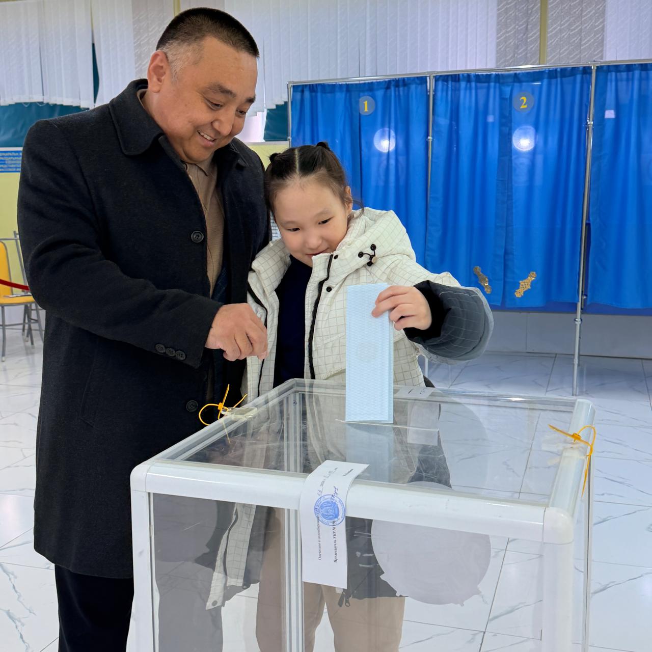 Сотрудники Национального ядерного центра приняли участие в референдуме