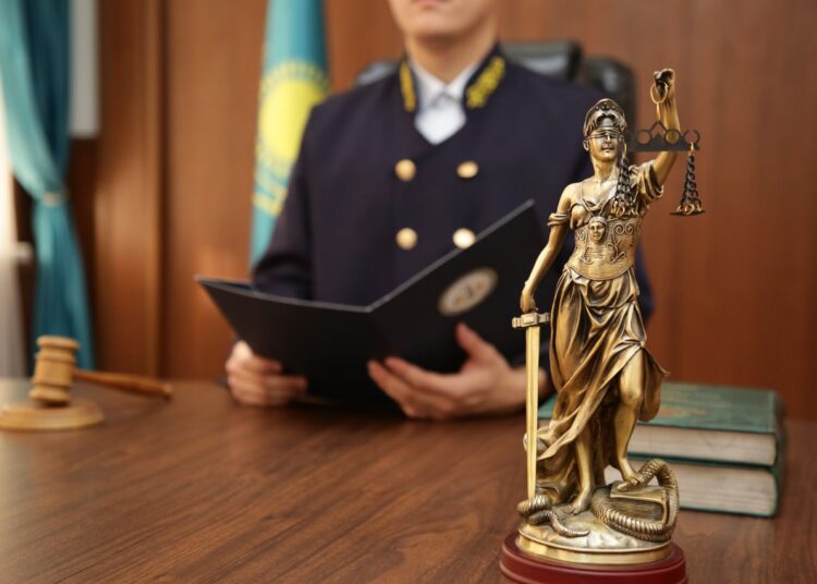 В области Абай вынесено судебное постановление за неустранение выявленных недостатков при ремонте балкона