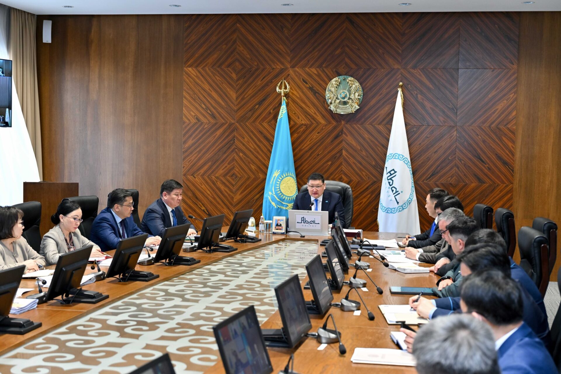 В области Абай обсудили подготовку туристических объектов к летнему сезону