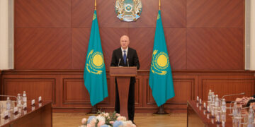 От имени Президента вручены государственные награды участникам эвакуации казахстанцев из стран Ближнего Востока