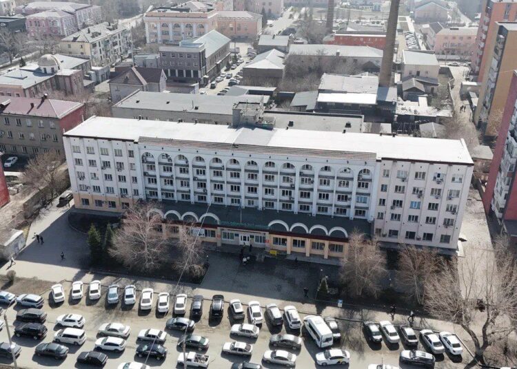 В больницах Семея расширяют помощь и внедряют госпитальную фармацию