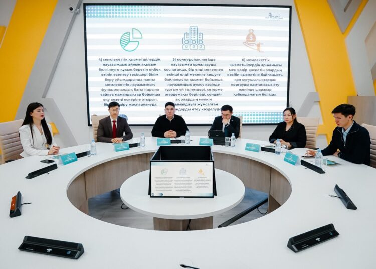 Закон и будущее: в Семее прошла встреча с молодежью