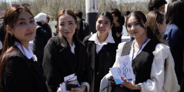 В Семее прошла ярмарка вакансий «Адал адам – адал еңбек»