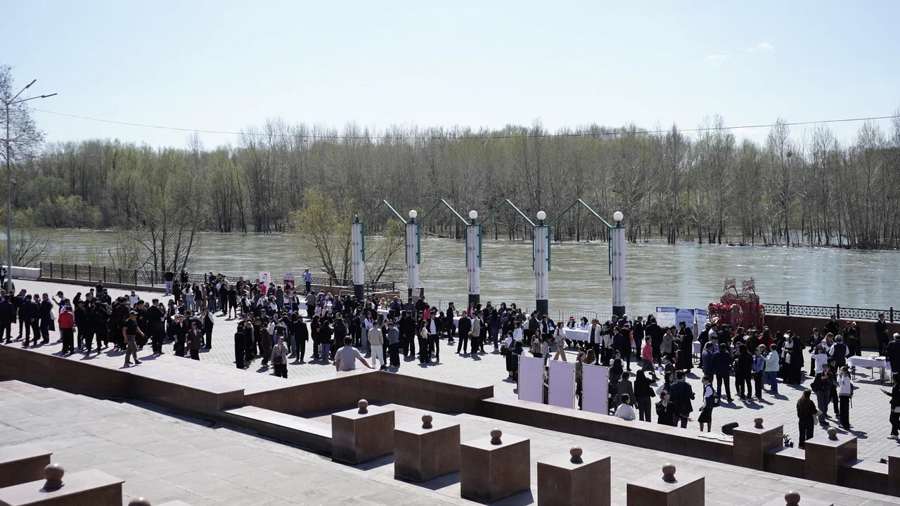 В Семее прошла ярмарка вакансий «Адал адам – адал еңбек»