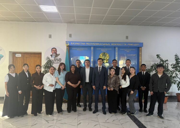 Молодежь области Абай присоединилась к обсуждению новой антикоррупционной политики страны