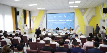 «Әке өнегесі – өмірлік сабақ»: в области Абай обсудили роль отцов в воспитании подрастающего поколения
