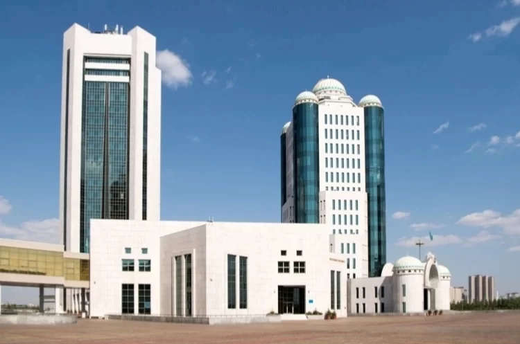Парламент внес особый вклад в построение Справедливого Казахстана — Глава государства