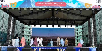 В Аксуатском районе проходит спортивно-творческий фестиваль «Асыл бесік – Ақсуат»