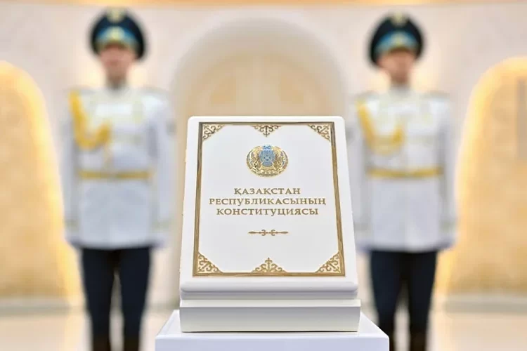 Это историческое решение навсегда останется в летописи страны – Токаев поздравил народ Казахстана