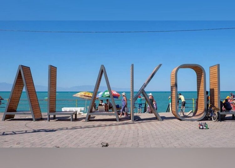 Предпринимателям на Алаколе разъяснили требования налогового законодательства