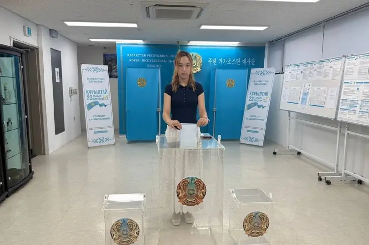 Первой на выборах в Курултай в Сеуле проголосовала студентка из Казахстана