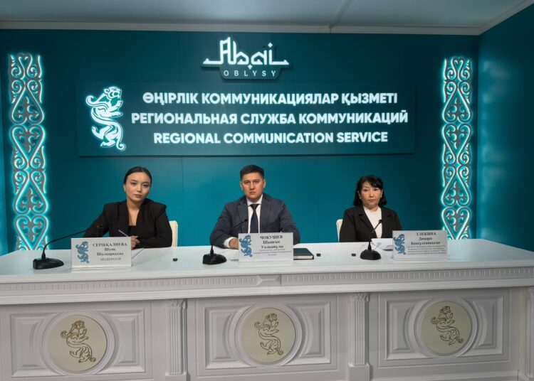 В Семее проводится вакцинация против гриппа