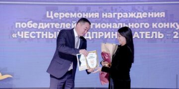 В области Абай состоялась церемония награждения победителей регионального конкурса «Адал кәсіпкер – 2026»
